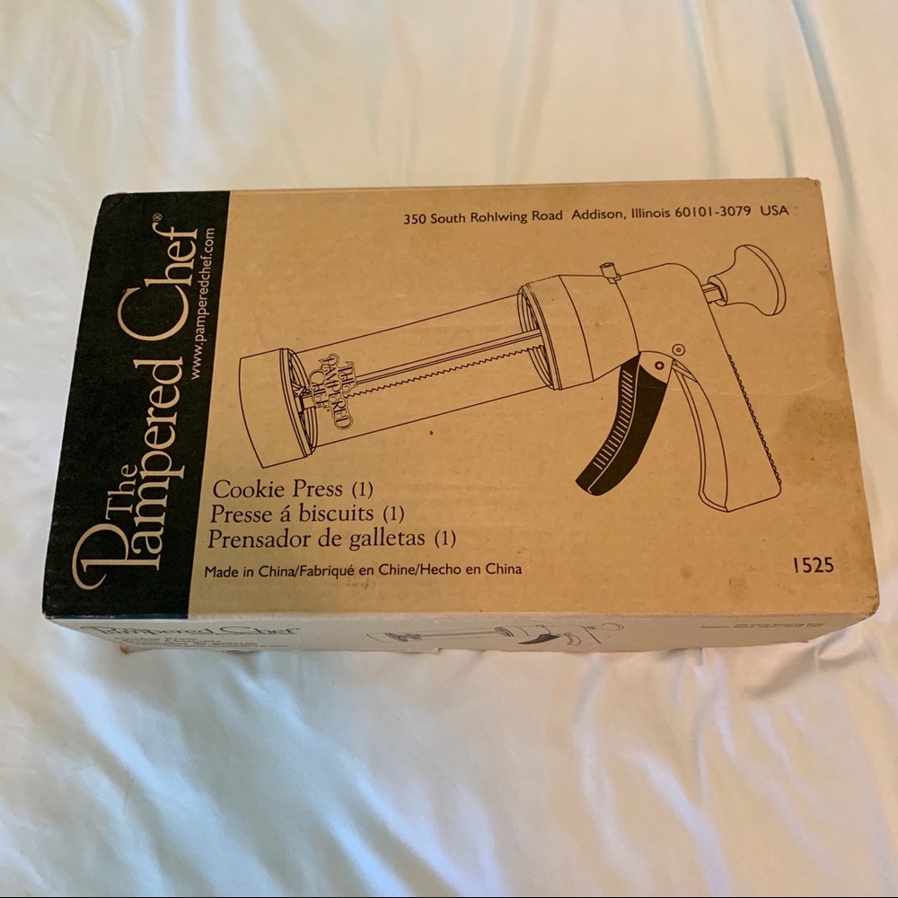 Pampered chef cookie press